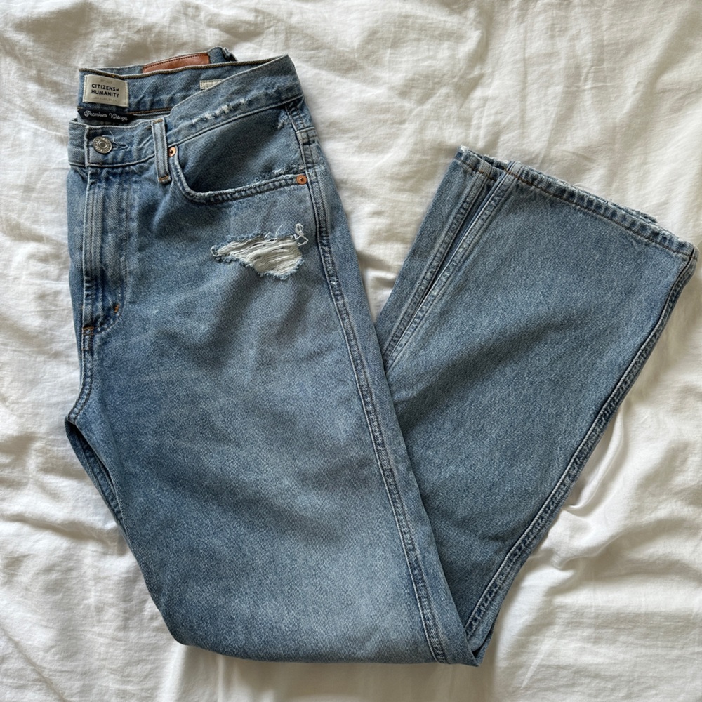 Citizens of Humanity Daphne distressed light blue jeans 28